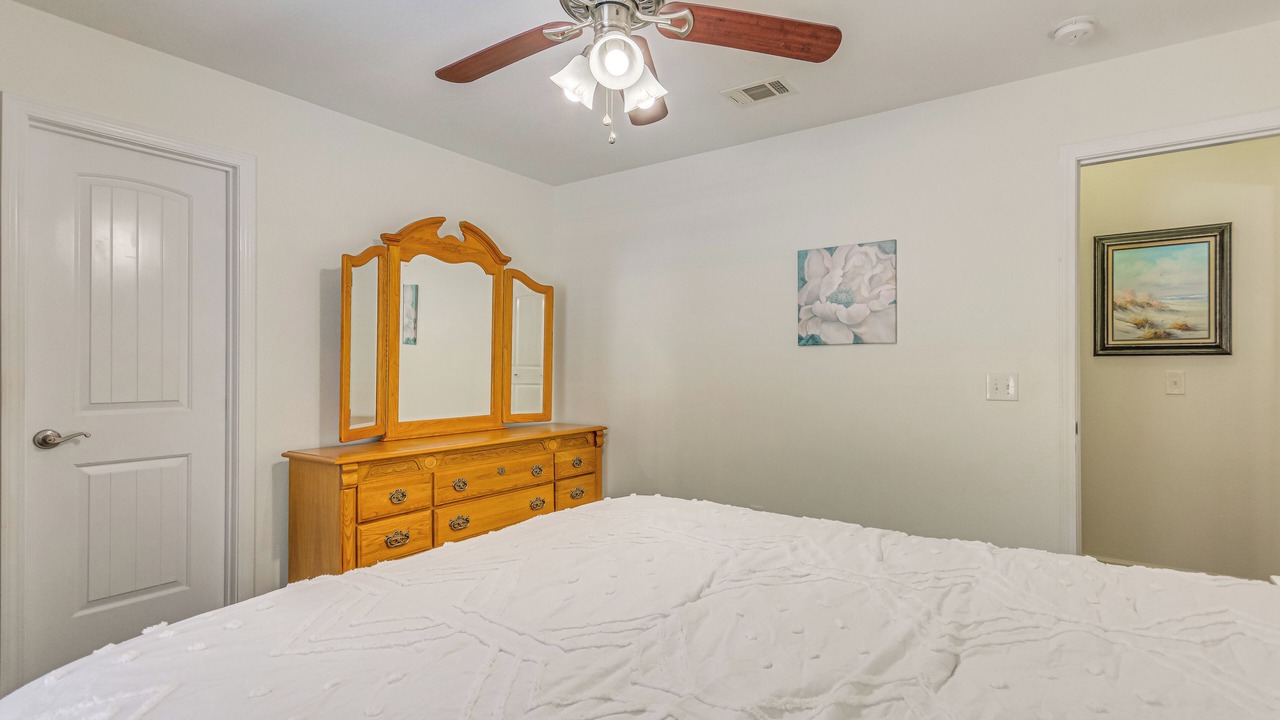 Photo of Bedroom in Ono Island