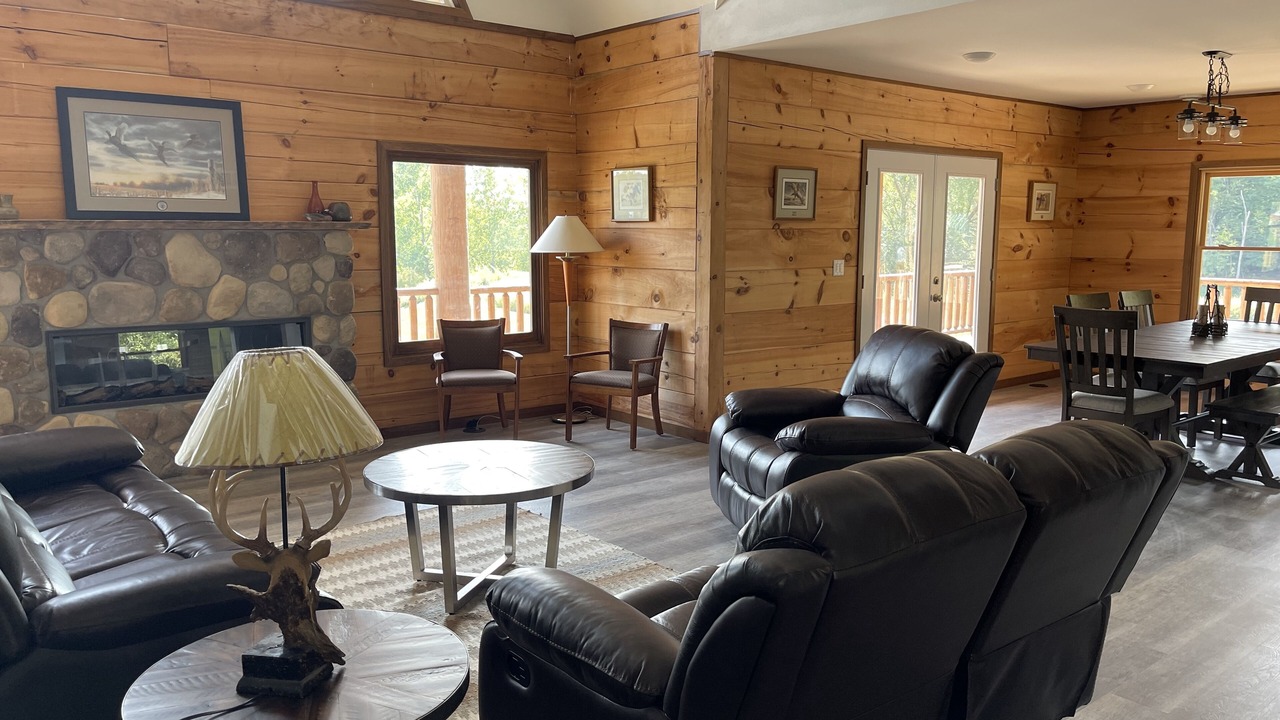 Photo of Livingroom in Washington County