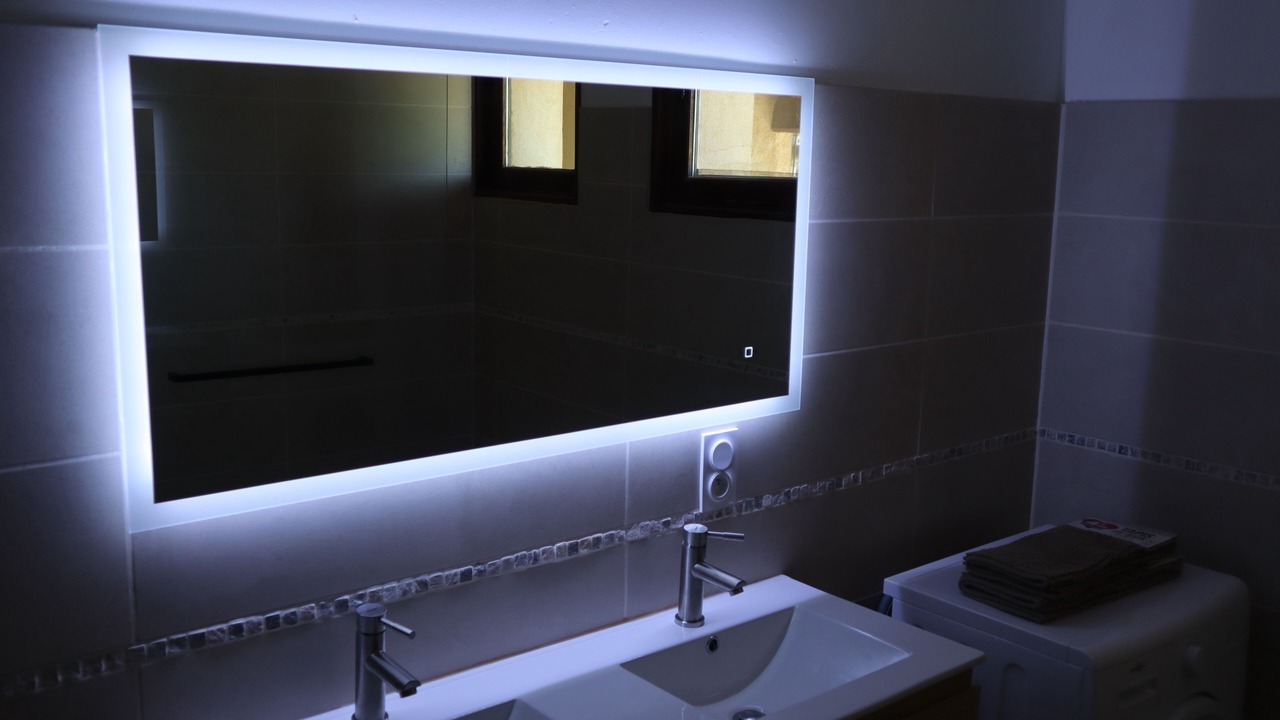 Photo of Bathroom in Valaurie