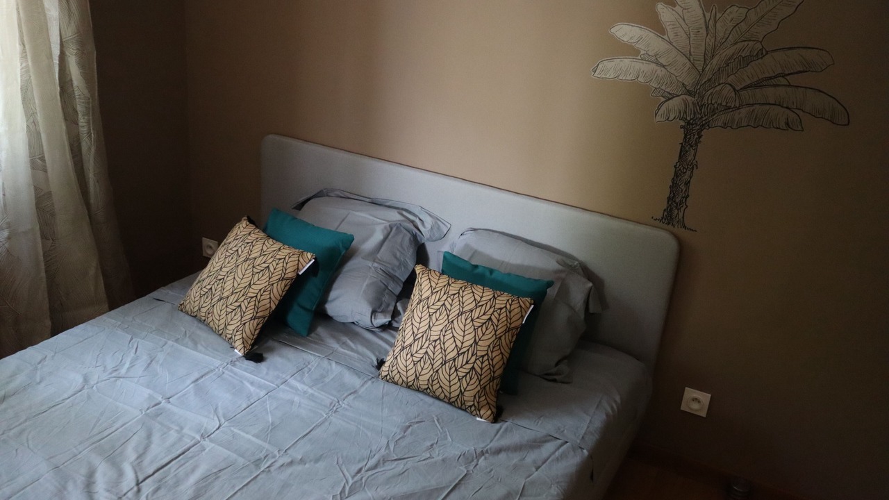 Photo of Bedroom in Valaurie