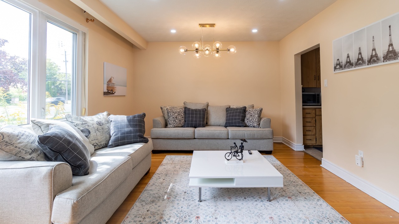 Photo of Livingroom in Markland Wood