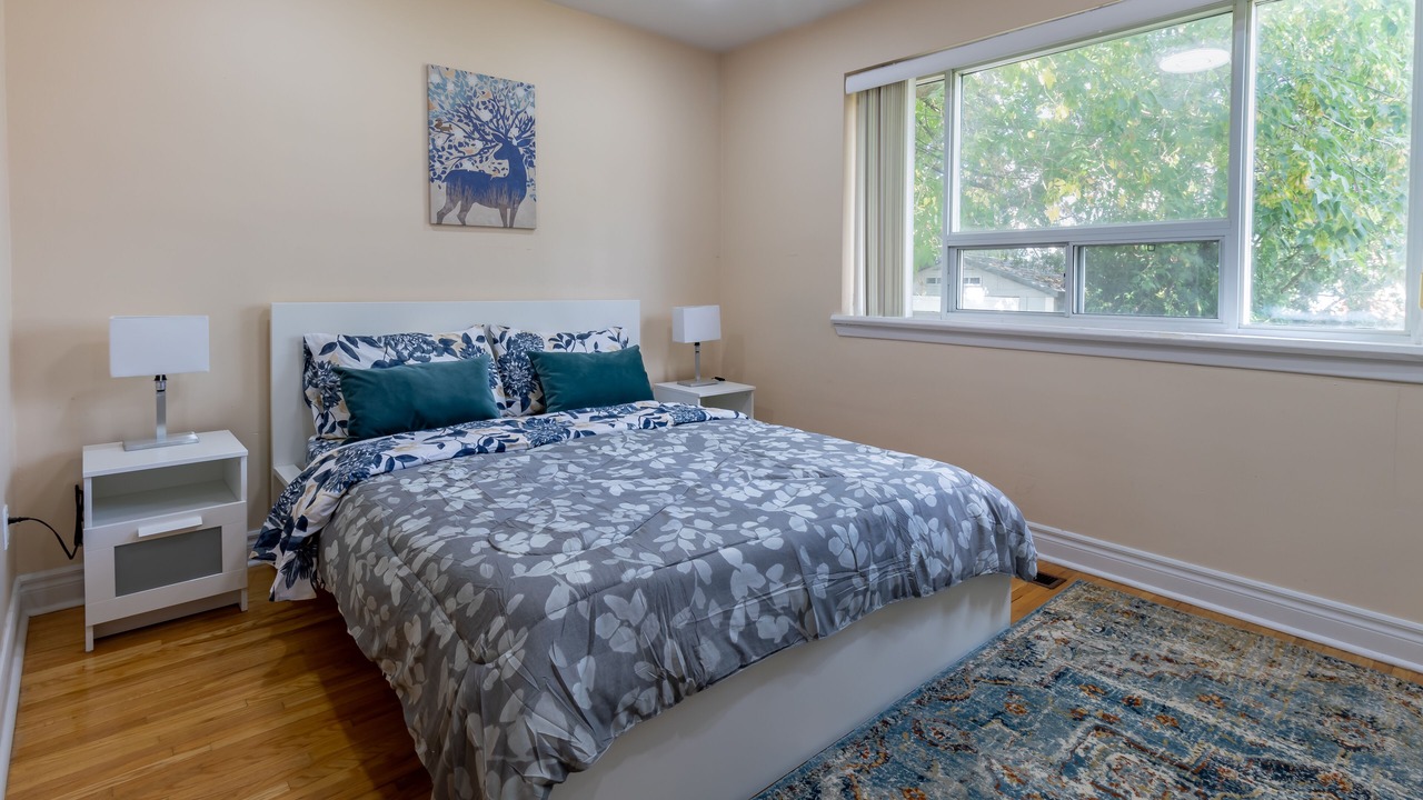 Photo of Bedroom in Markland Wood