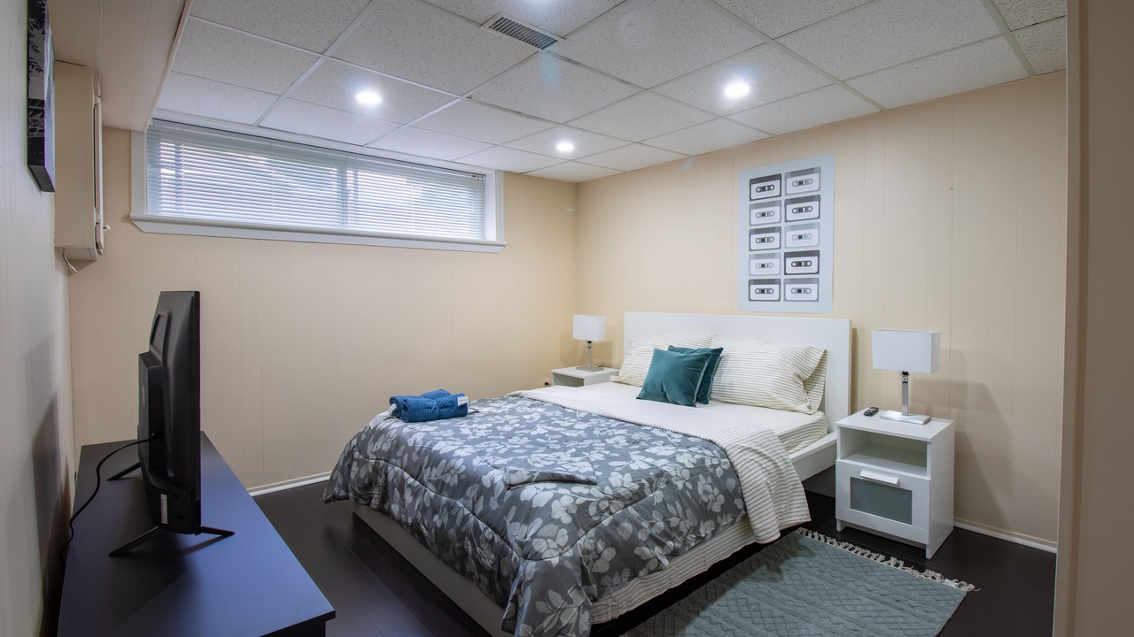 Photo of Bedroom in Markland Wood