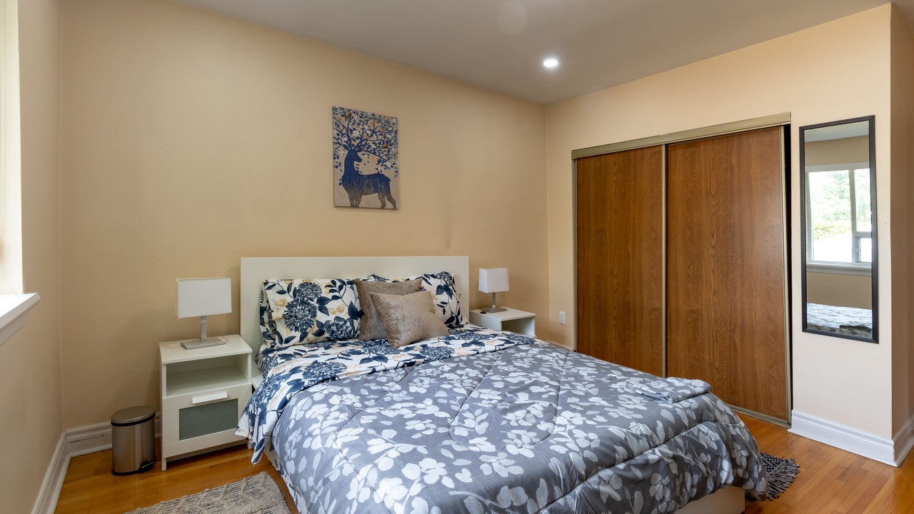 Photo of Bedroom in Markland Wood