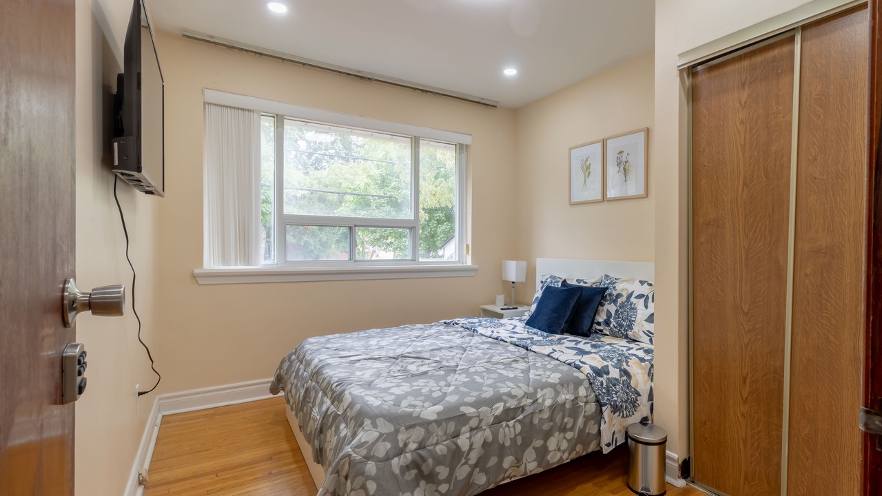Photo of Bedroom in Markland Wood