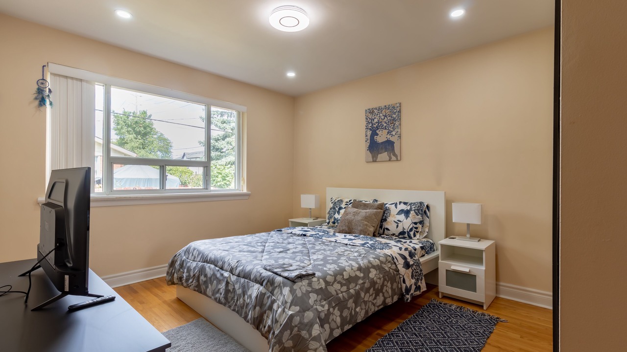 Photo of Bedroom in Markland Wood