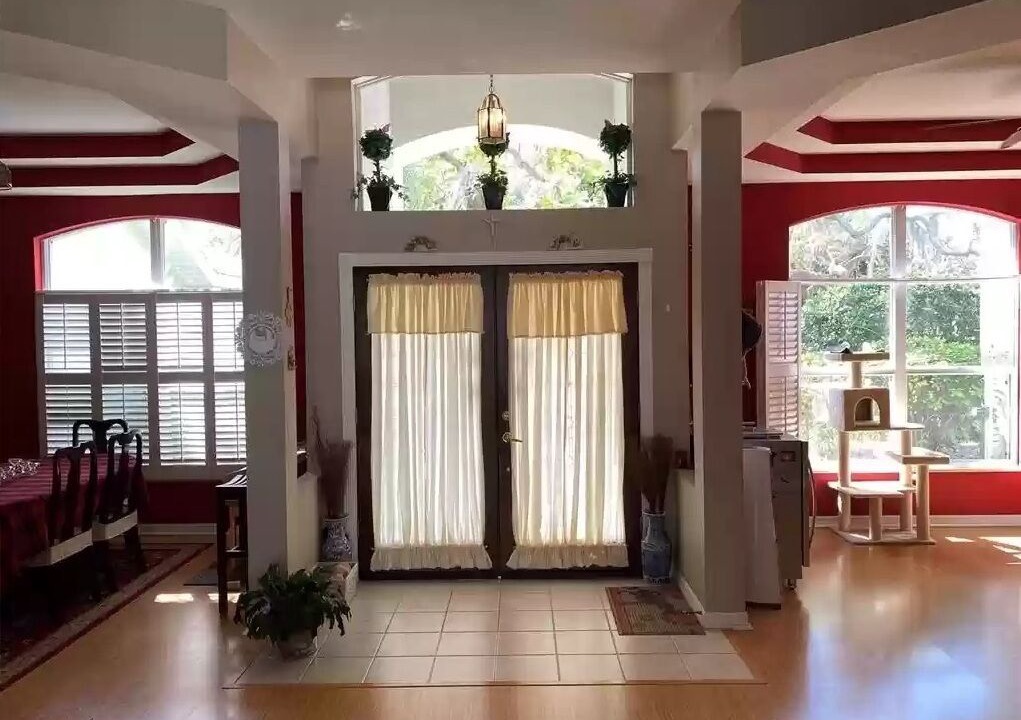 Photo of Others in Valrico