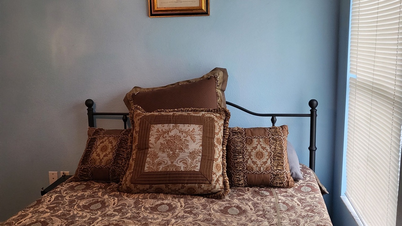 Photo of Bedroom in Valrico