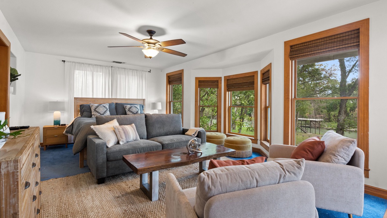 Photo of Livingroom in Seguin