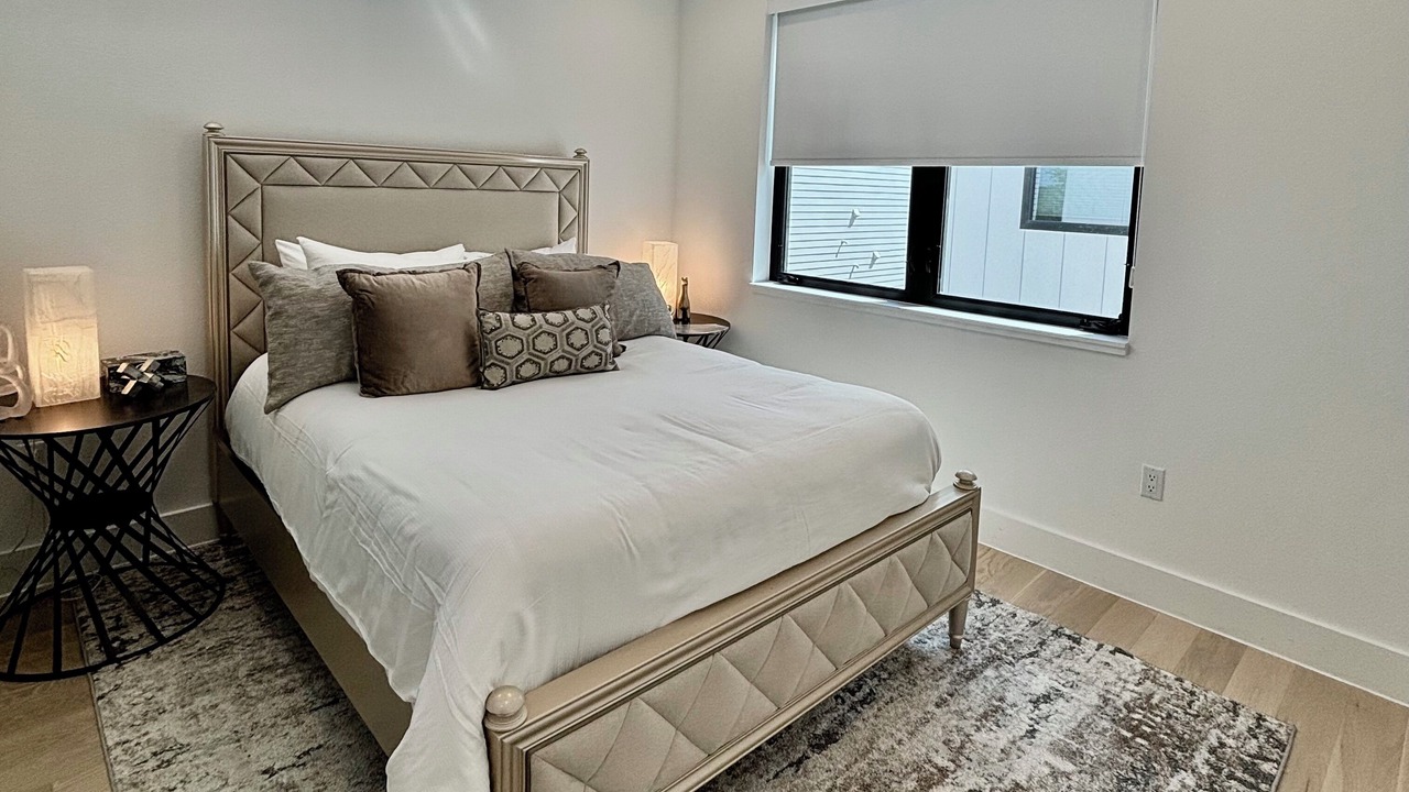 Photo of Bedroom in MLK