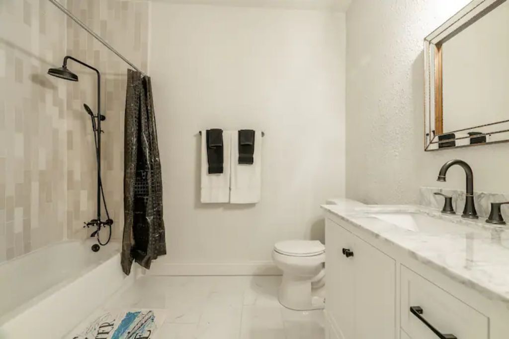 Photo of Bathroom in Holiday Island
