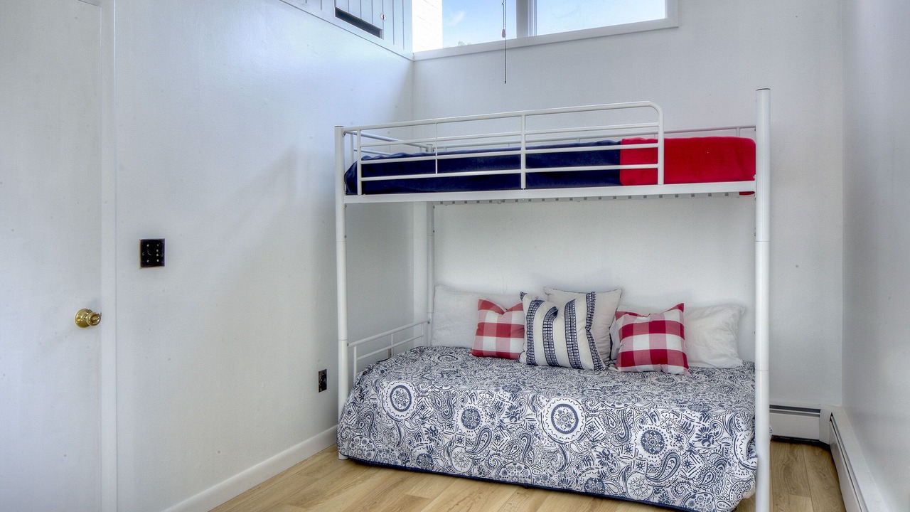 Photo of Bedroom in Misquamicut