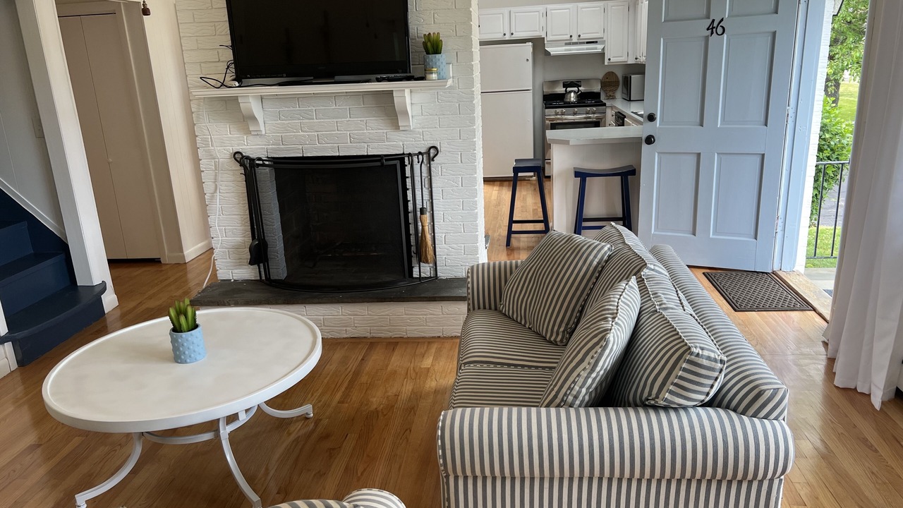 Photo of Livingroom in Misquamicut