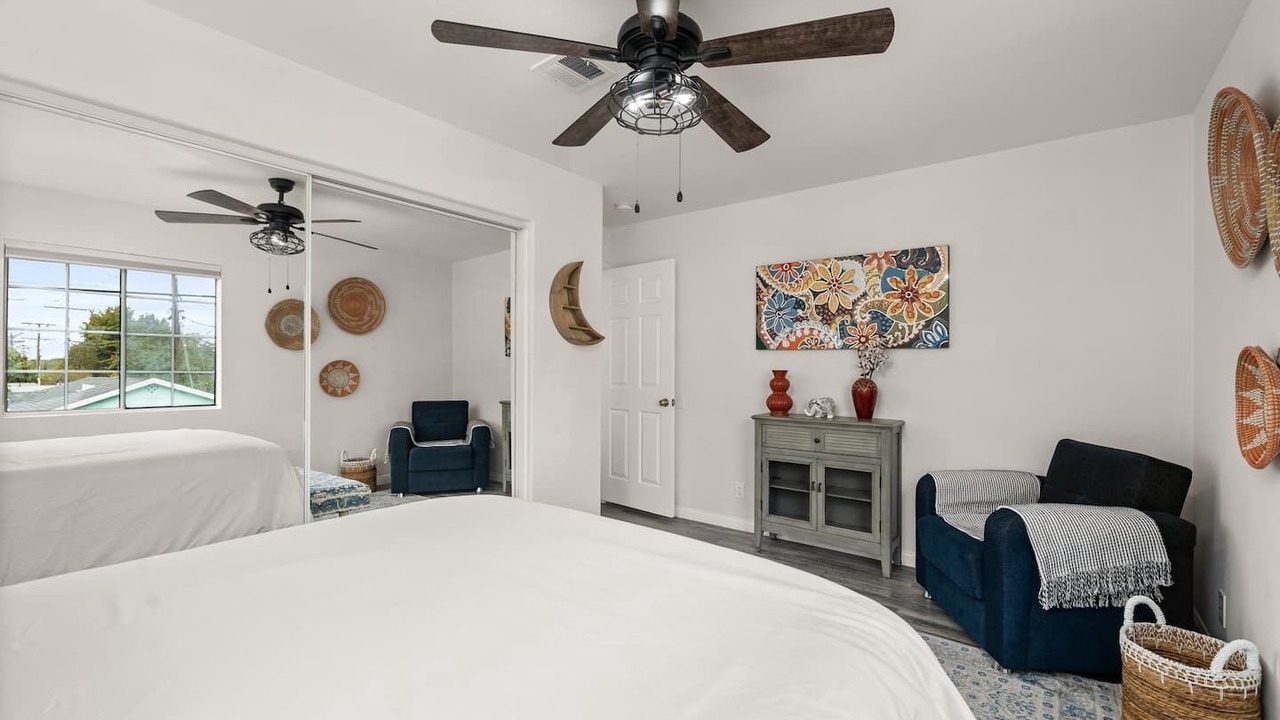 Photo of Bedroom in Los Angeles