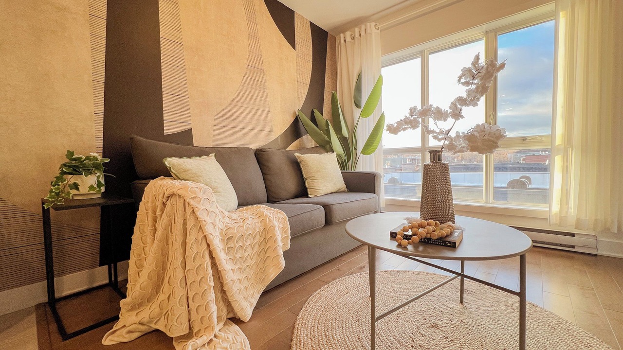 Photo of Livingroom in Cote-Des-Neiges—Notre-Dame-De-Grace