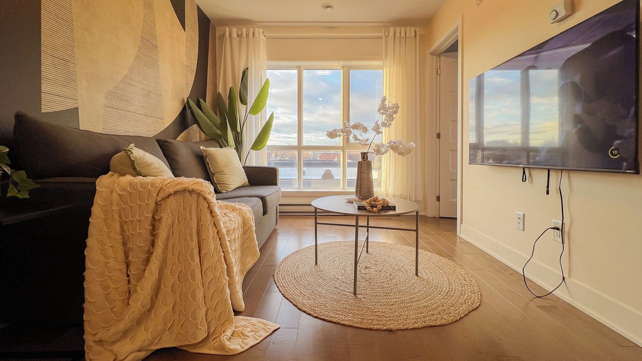 Photo of Livingroom in Cote-Des-Neiges—Notre-Dame-De-Grace