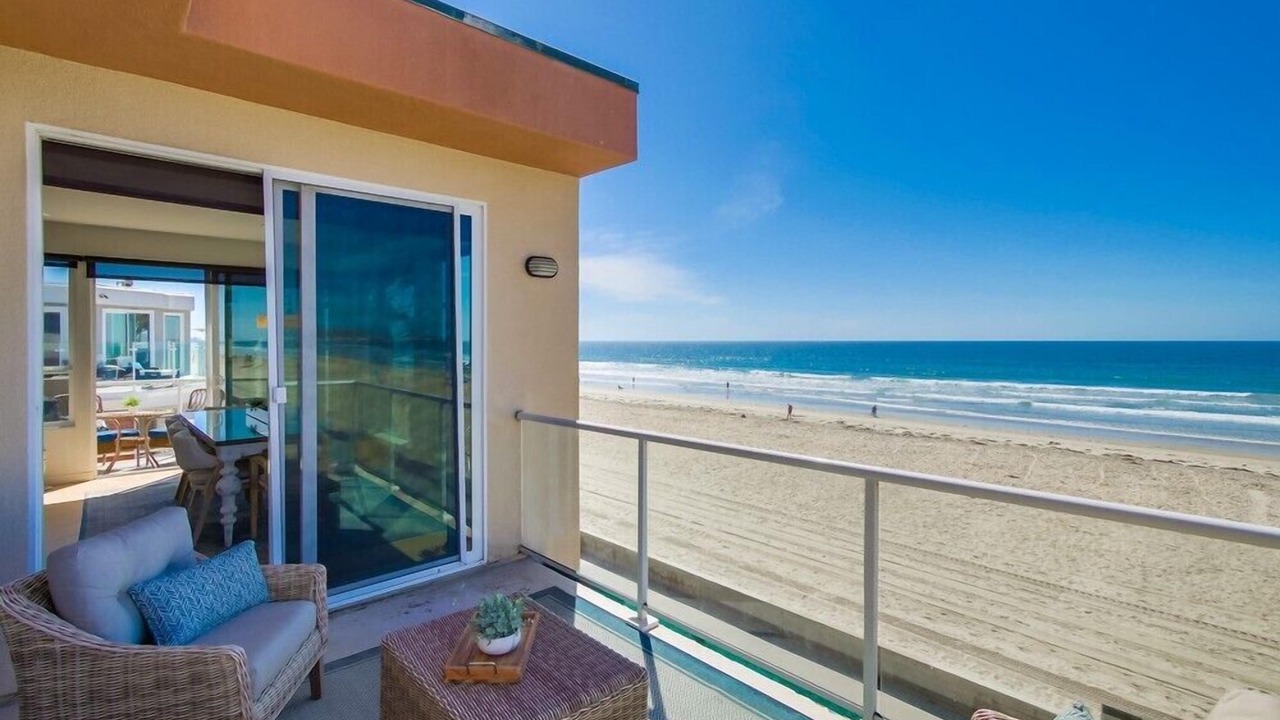 Photo of Patio Balcony in Central Mission Beach