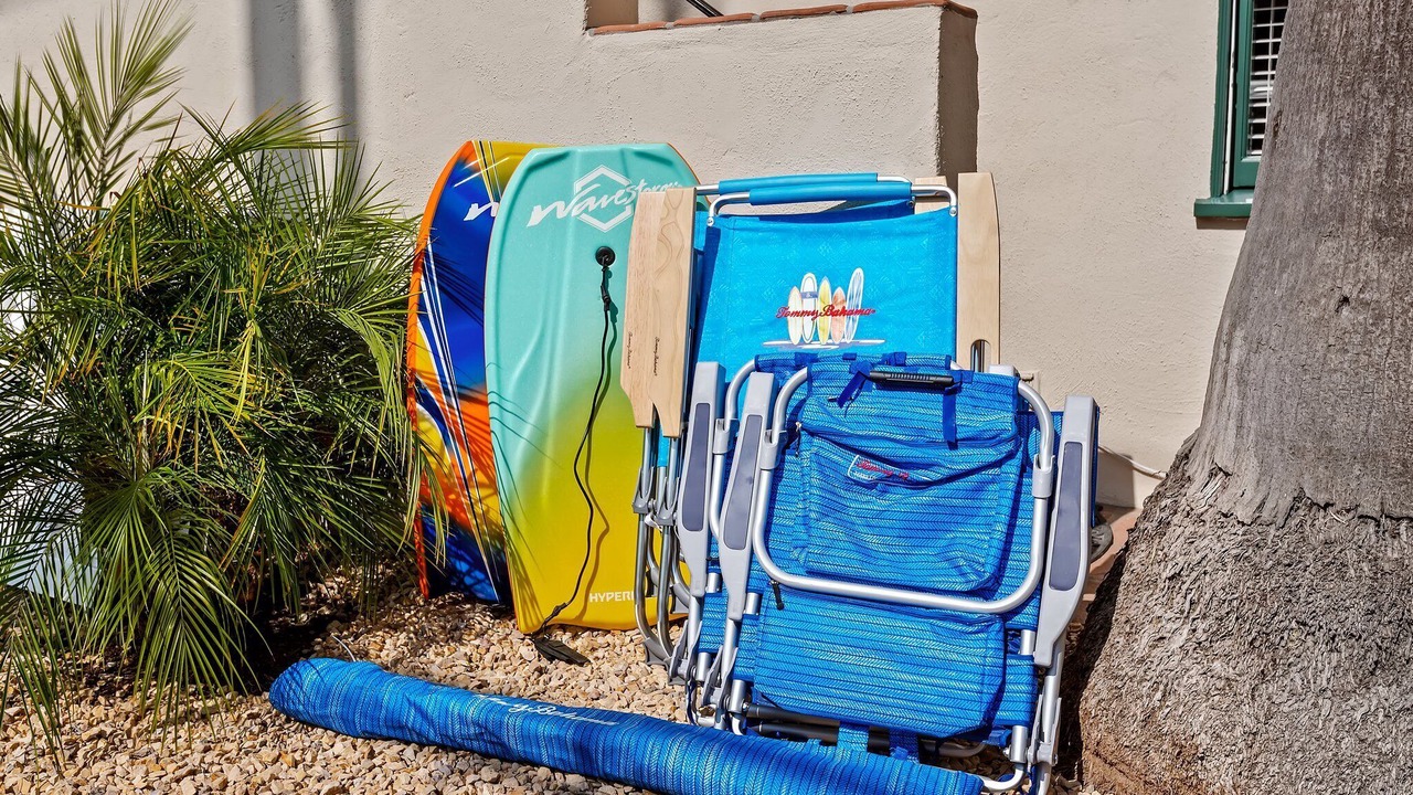 Photo of Others in West Beach