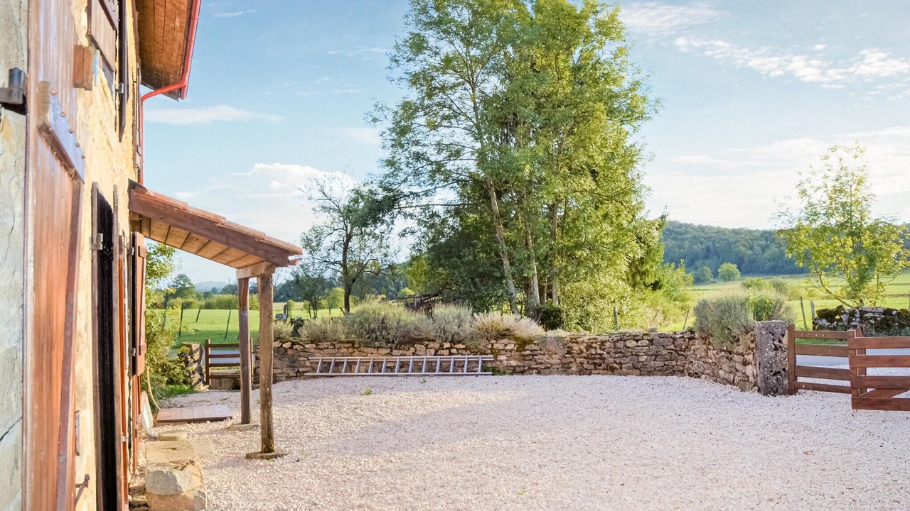 Photo of Others in Gigny