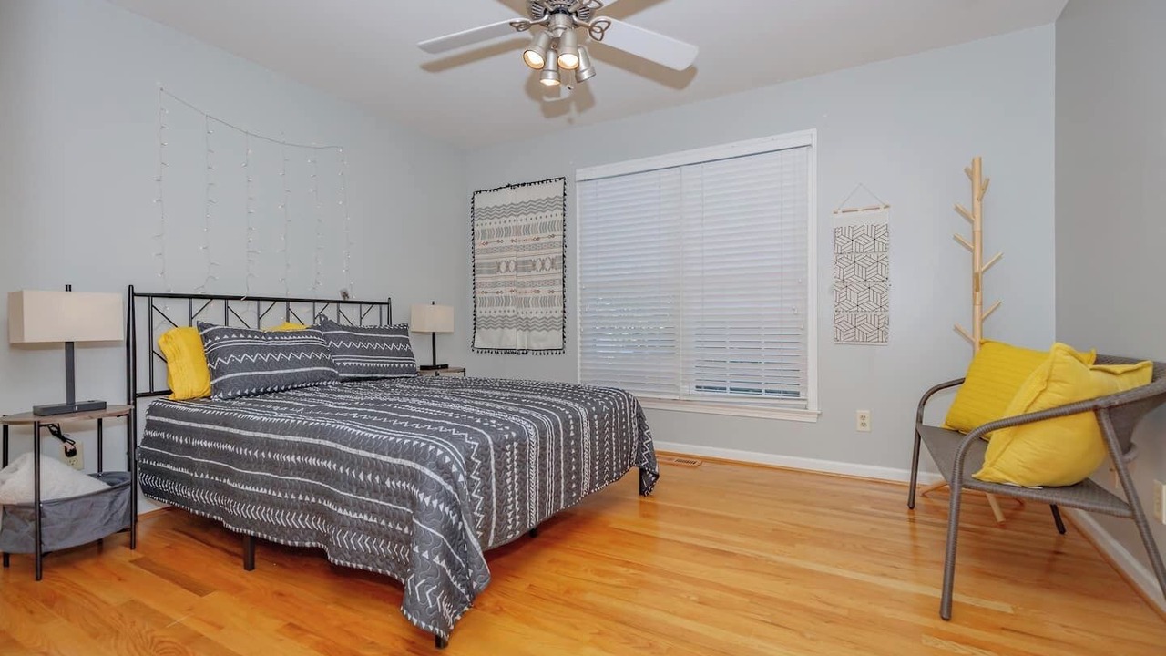 Photo of Bedroom in Troutman
