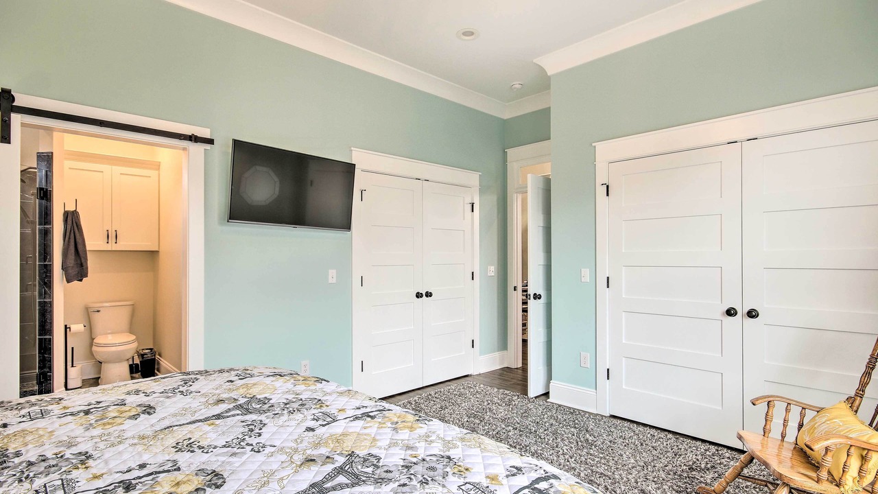 Photo of Bedroom in Greenwood