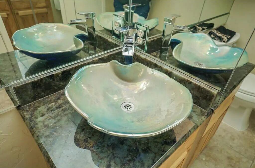 Photo of Bathroom in Woodlake - Briar Meadow