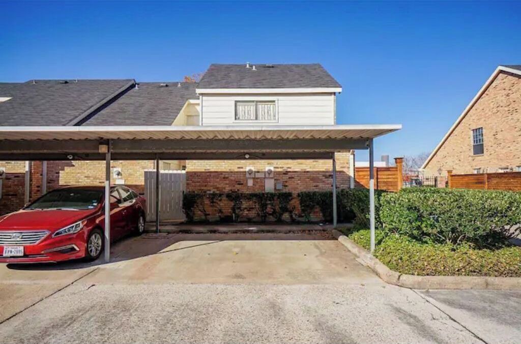 Photo of Outdoor in Woodlake - Briar Meadow