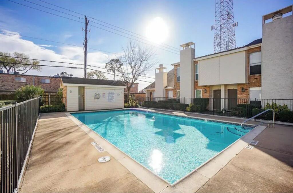 Photo of Outdoor in Woodlake - Briar Meadow