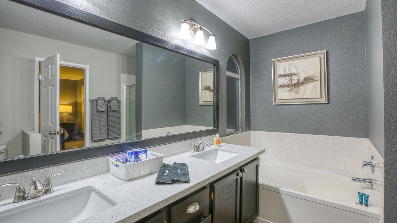 Photo of Bathroom in Summerlin