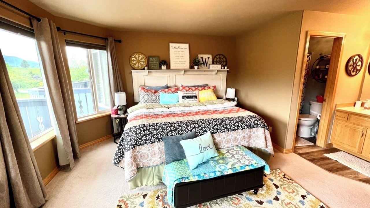 Photo of Others in Kellogg