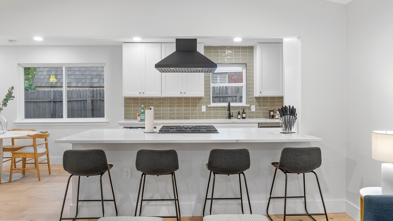 Photo of Kitchen in Buckner Terrace - Everglade Park