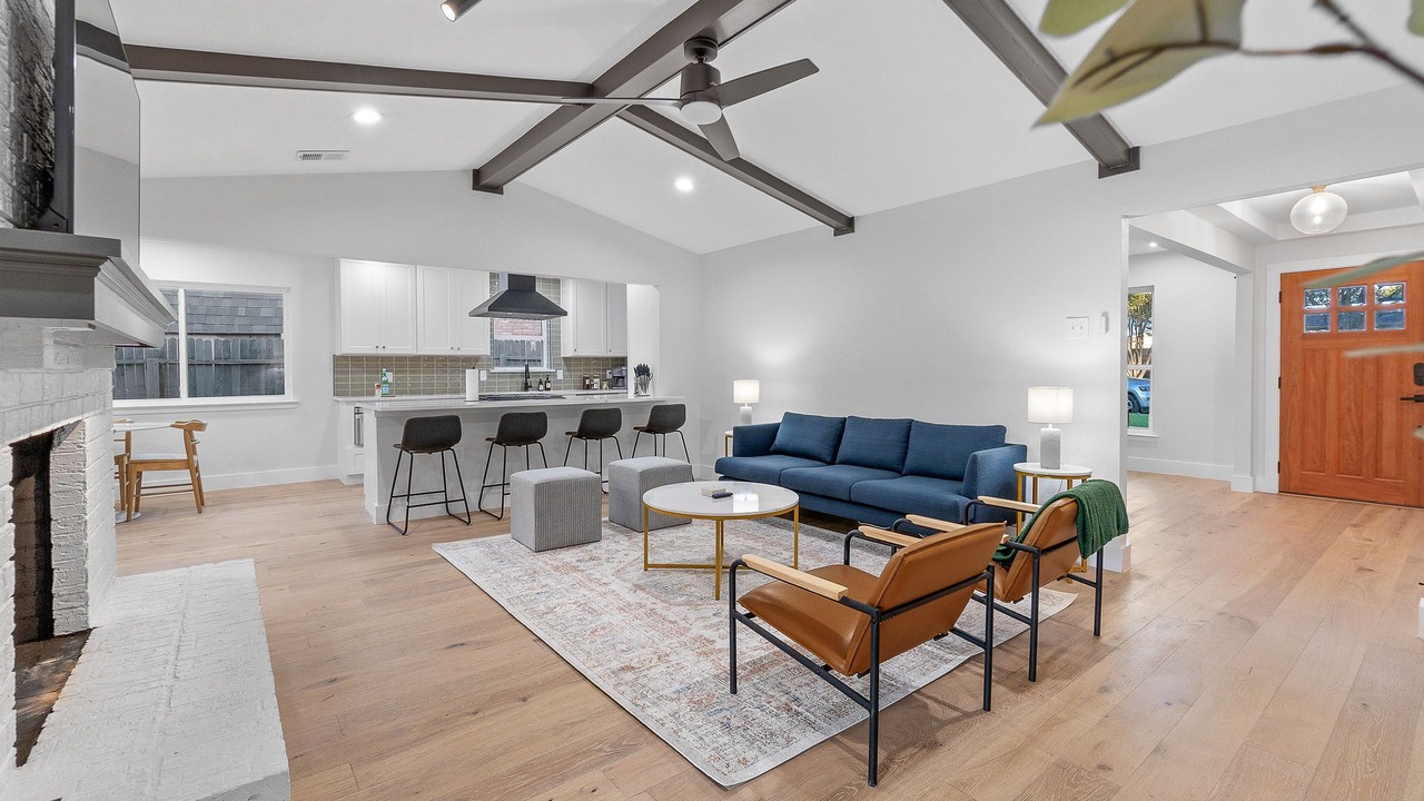 Photo of Livingroom in Buckner Terrace - Everglade Park