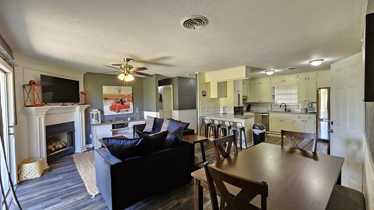 Photo of Livingroom in Greenville