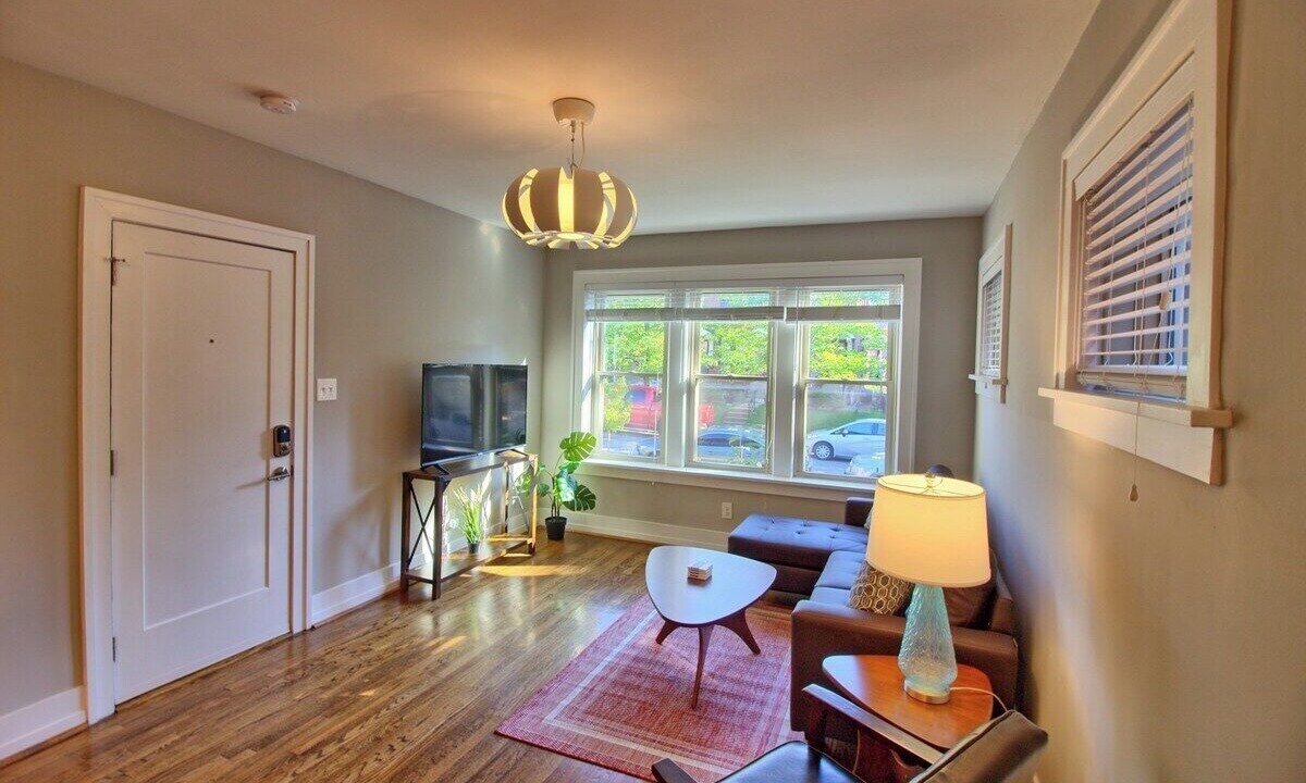Photo of Livingroom in St. Louis
