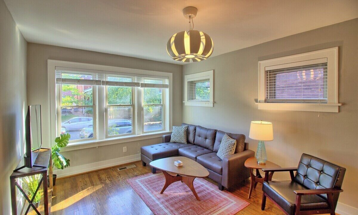 Photo of Livingroom in St. Louis