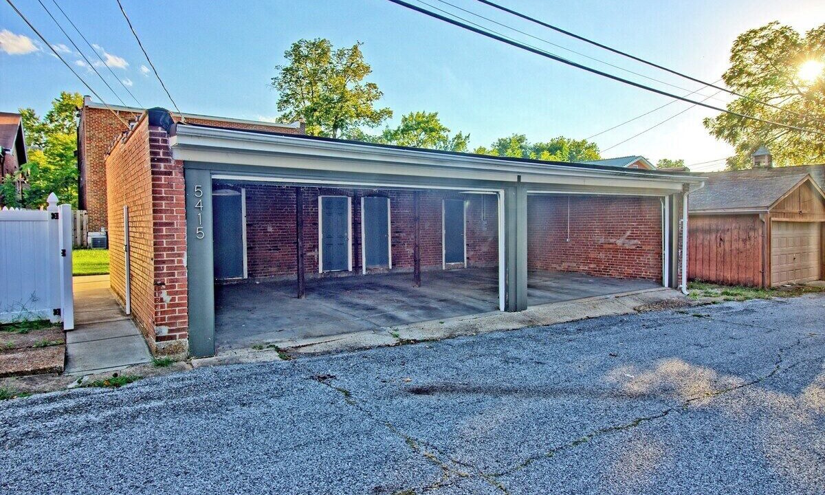 Photo of Outdoor in St. Louis