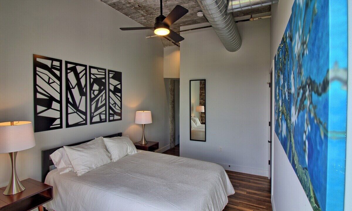 Photo of Bedroom in Midtown