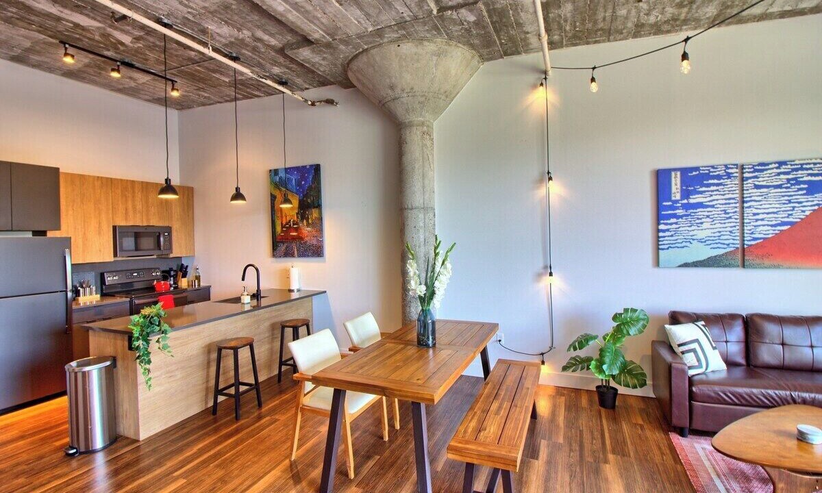 Photo of Livingroom in Midtown