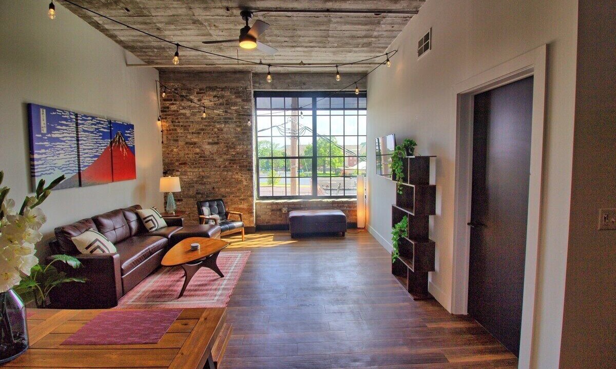 Photo of Livingroom in Midtown
