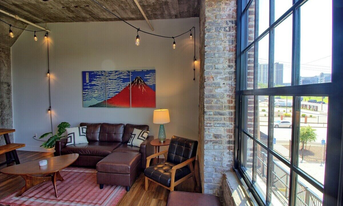 Photo of Livingroom in Midtown