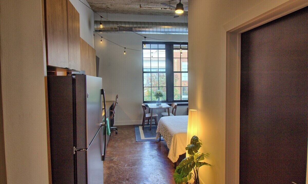 Photo of Bedroom in Midtown