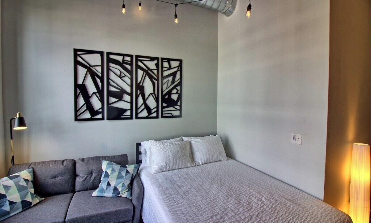 Photo of Bedroom in Midtown