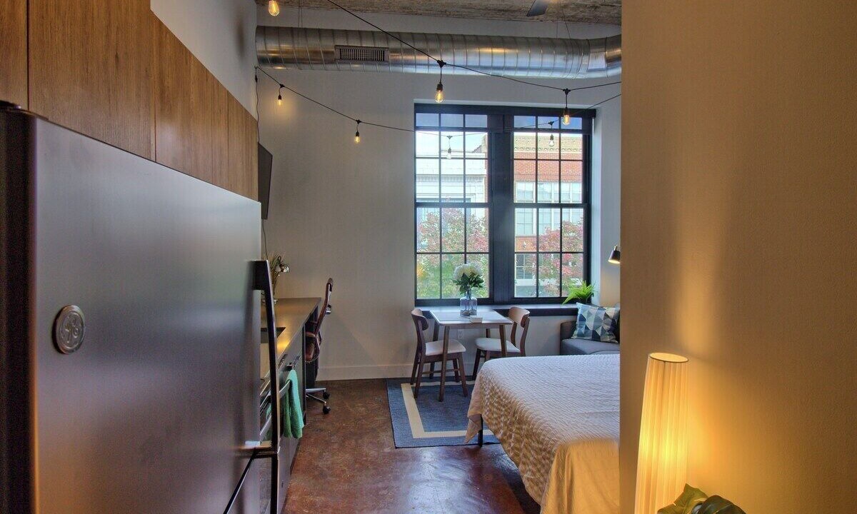 Photo of Bedroom in Midtown