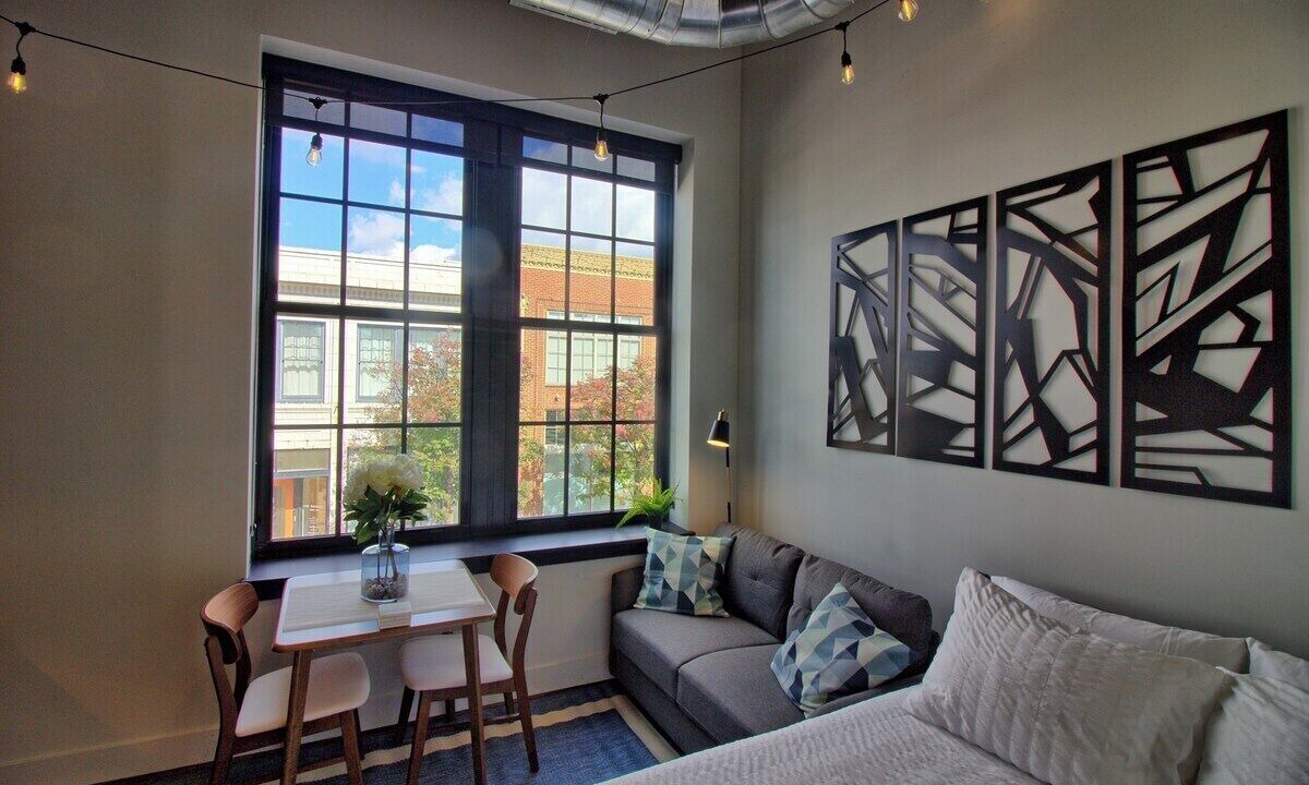 Photo of Livingroom in Midtown