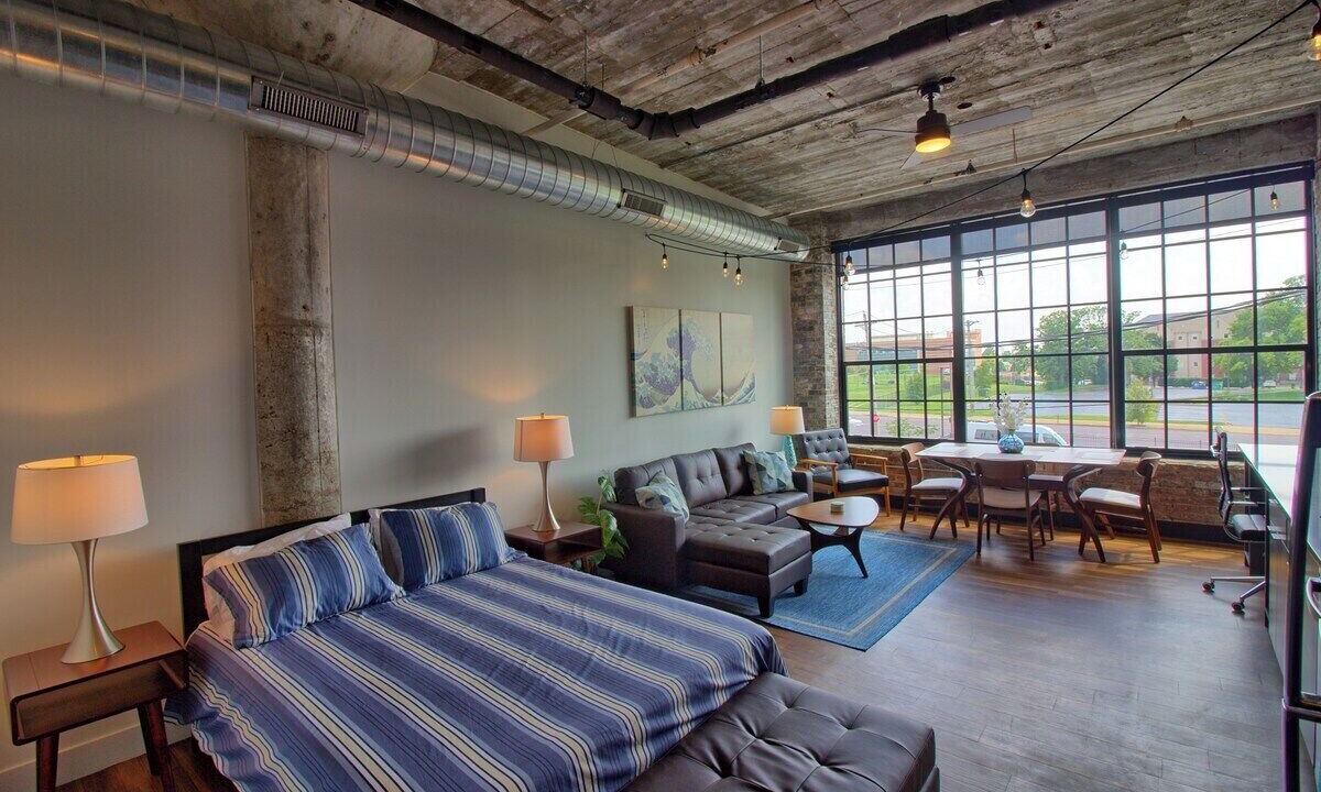 Photo of Livingroom in Midtown