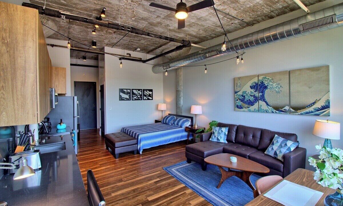 Photo of Livingroom in Midtown