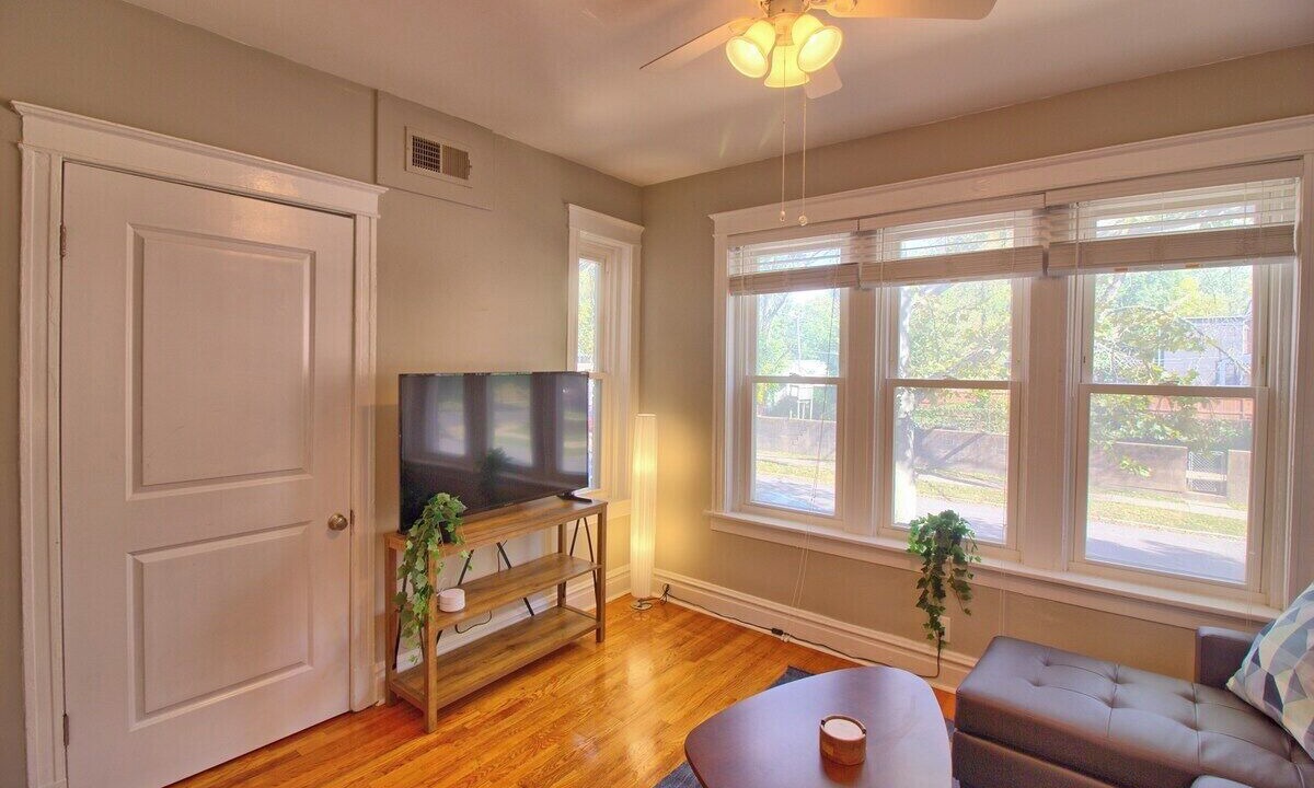 Photo of Livingroom in Tower Grove South