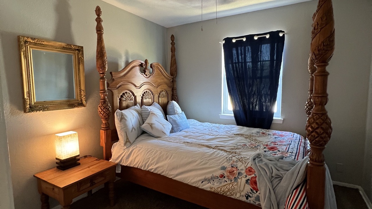 Photo of Bedroom in Iowa Park