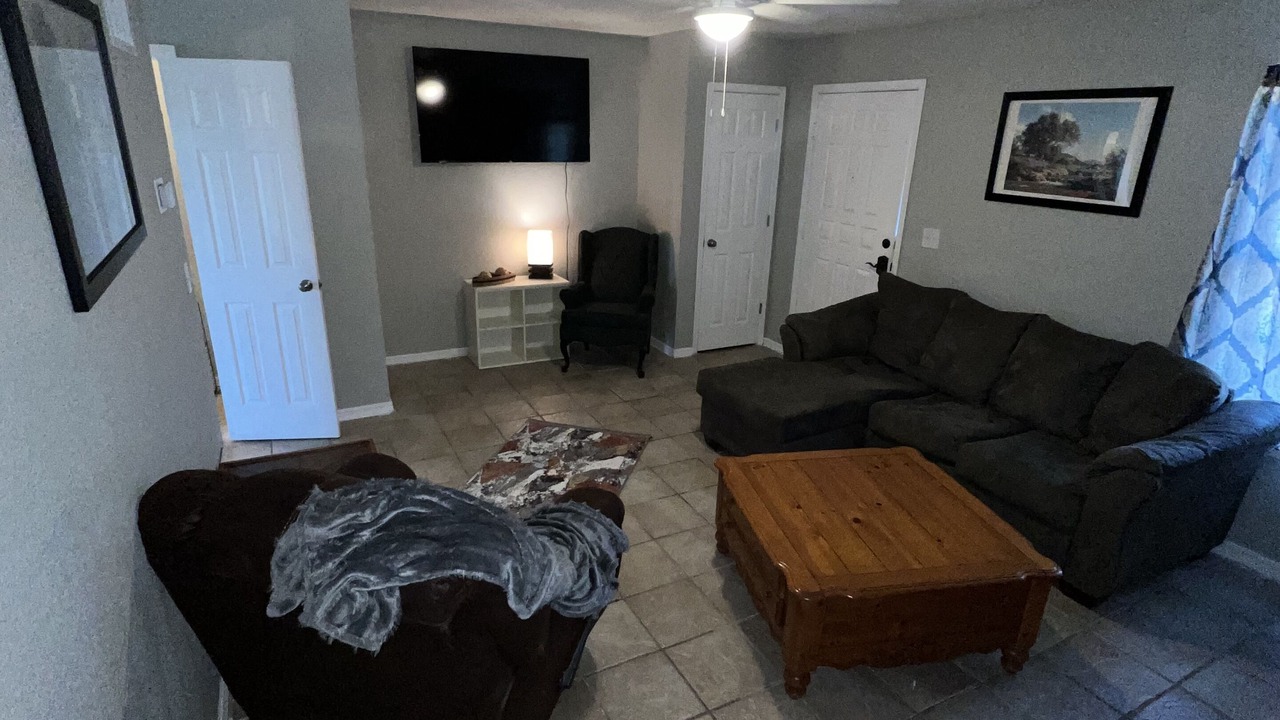 Photo of Livingroom in Iowa Park