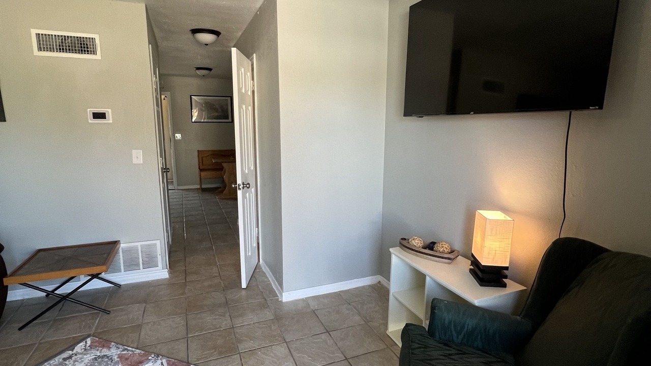 Photo of Livingroom in Iowa Park